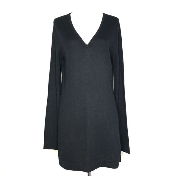 BCBGMaxAzria Dresses & Skirts - BCBGMaxAzria Black Silk/Cashmere Sweater A170666